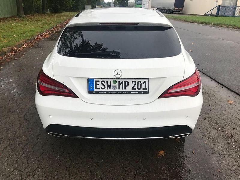 Gebraucht Mercedes CLA220 Shooting Brake 170 PS (125 kW) 2019 Weiß Kombi