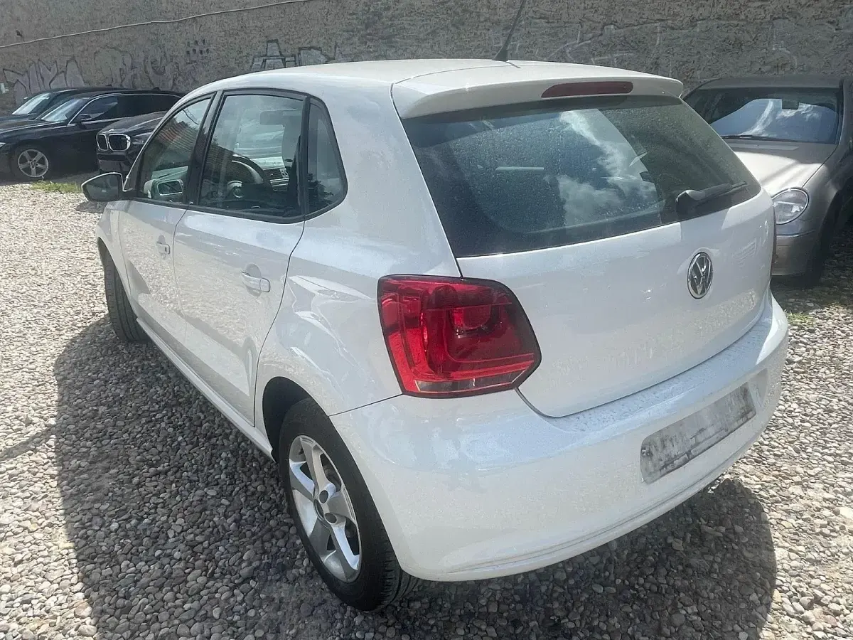 Gebraucht VW Polo Comfortline 75 PS (55 kW) 2010 Weiß Kleinwagen
