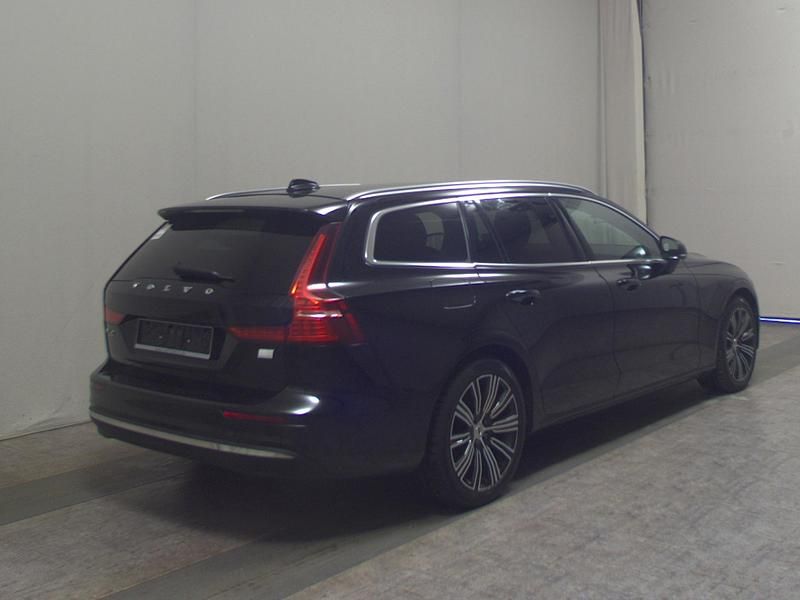 Gebraucht Volvo V60 253 PS (186 kW) 2022 Schwarz Kombi