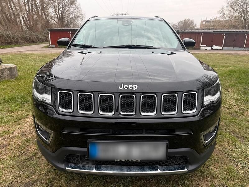 Gebraucht Jeep Compass 170 PS (125 kW) 2019 Schwarz SUV