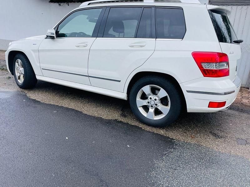 Gebraucht Mercedes GLK220 Sport 170 PS (125 kW) 2012 Weiß SUV