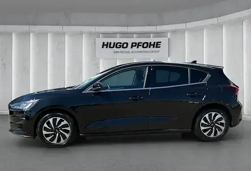 Neu Ford Focus Titanium 155 PS (114 kW) 2026 Schwarz Limousine