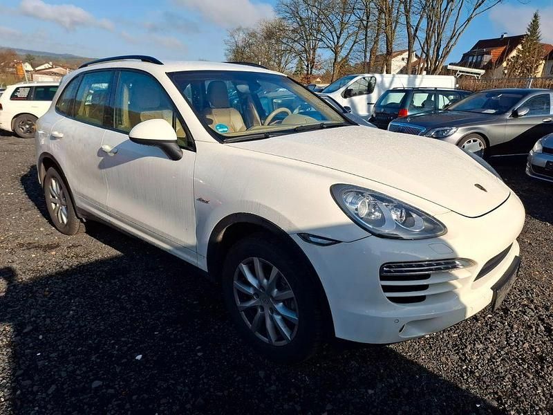 Gebraucht Porsche Cayenne 245 PS (180 kW) 2011 Weiß SUV
