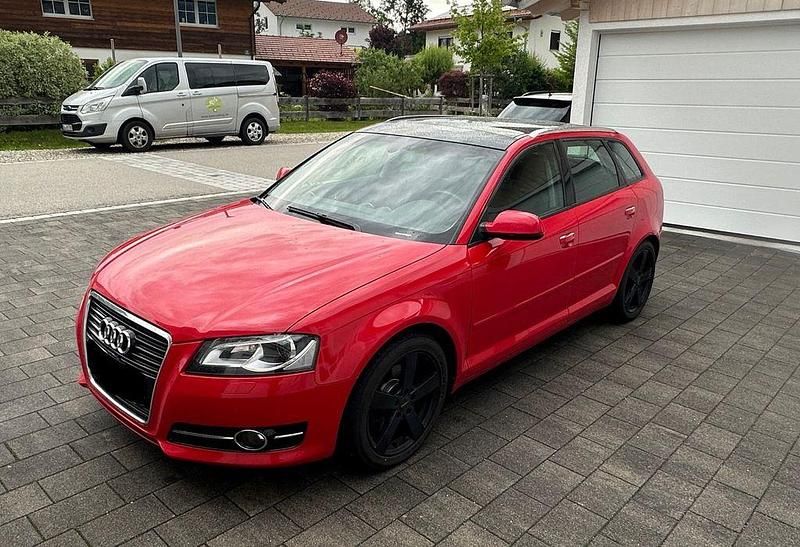 Rot Gebraucht 2012 Audi A3 Ambition Limousine | 7.600 € - Bild 1/4