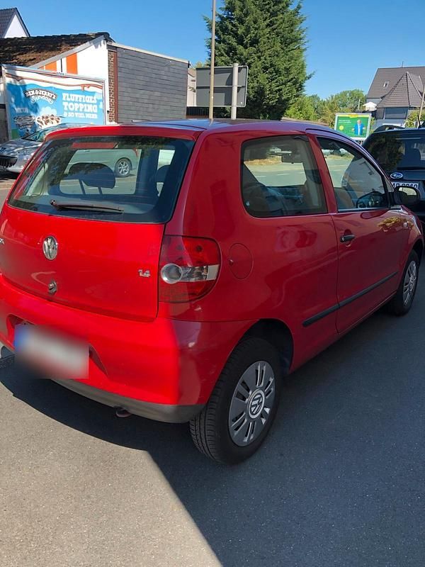 Gebraucht VW Fox 75 PS (55 kW) 2007 Rot Kleinwagen
