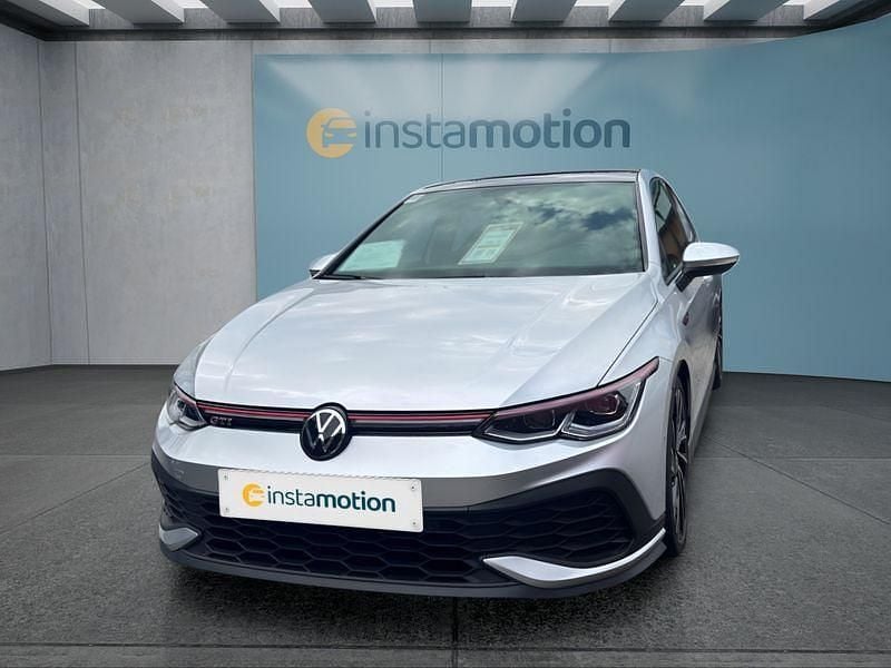 Silber Gebraucht 2021 VW Golf VIII GTI Kleinwagen | 30.549 € (Guter Preis) - Bild 1/4