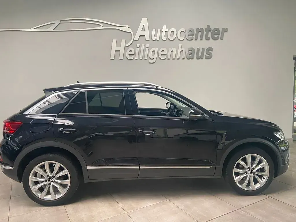 Second-hand VW T-Roc Style 150 CP (110 kW) 2022 Negru SUV