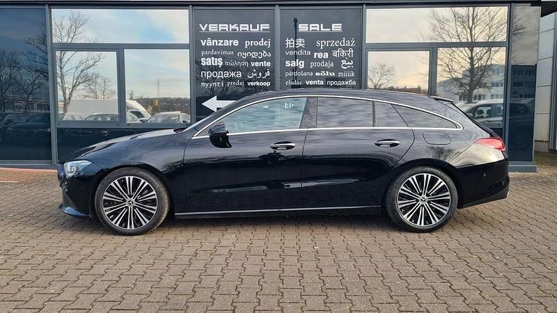 Gebraucht Mercedes CLA220 190 PS (139 kW) 2022 Schwarz Limousine