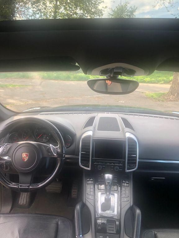 Gebraucht Porsche Cayenne 400 PS (294 kW) 2011 Schwarz SUV
