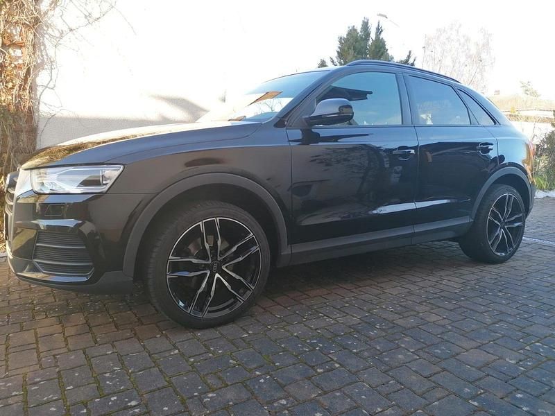 Schwarz Gebraucht 2017 Audi Q3 SUV | 13.900 € (Guter Preis) - Bild 1/4