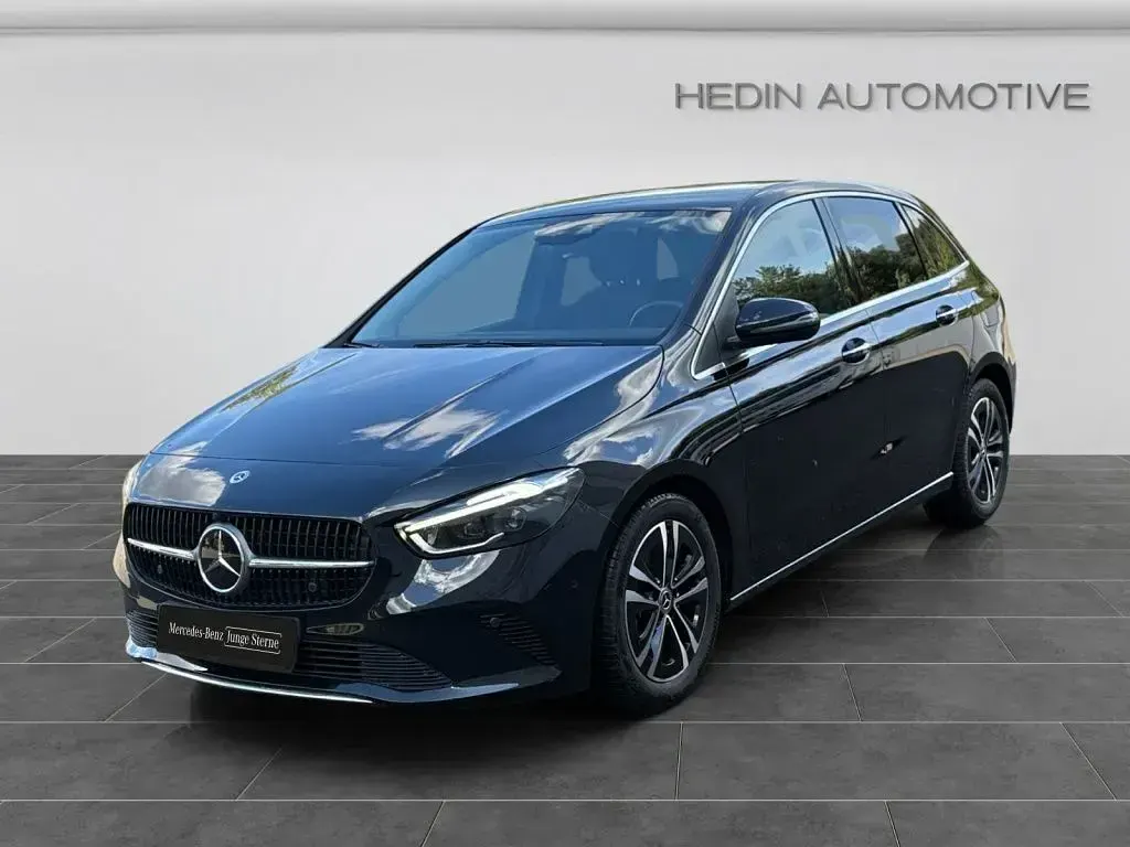 Gebraucht Mercedes B200 Progressive 163 PS (119 kW) 2023 Schwarz Kleinwagen