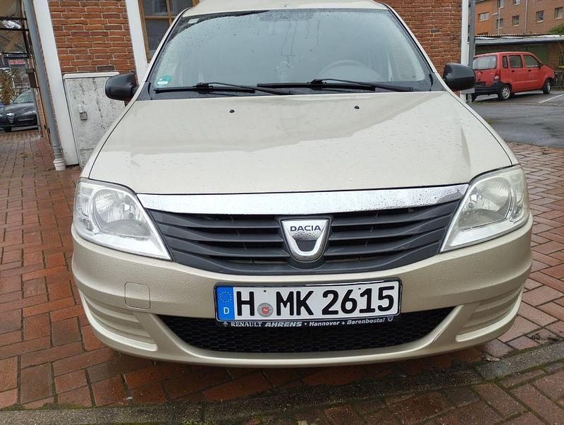 Gebraucht Dacia Logan MCV 84 PS (61 kW) 2012 Gold Van / Kleinbus