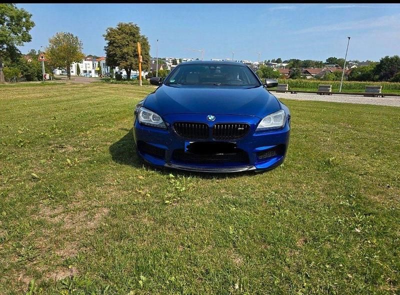 Gebraucht BMW M6 Sport Line 560 PS (411 kW) 2015 Blau Coupé