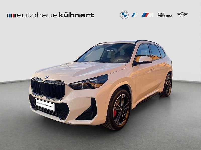 Alpinweiß uni Neu 2026 BMW X1 M Sport SUV | 54.530 € (Teuer) - Bild 1/4