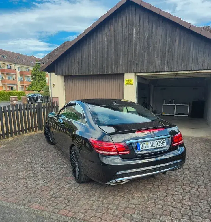 Gebraucht Mercedes E350 AMG line 252 PS (185 kW) 2013 Schwarz Coupé
