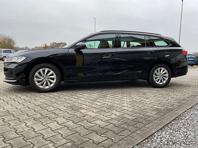 Gebraucht Skoda Superb 150 PS (110 kW) 2024 Schwarz Kombi