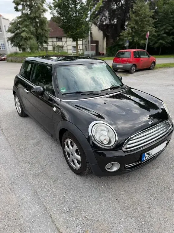 Gebraucht Mini ONE 75 PS (55 kW) 2010 Schwarz Kleinwagen