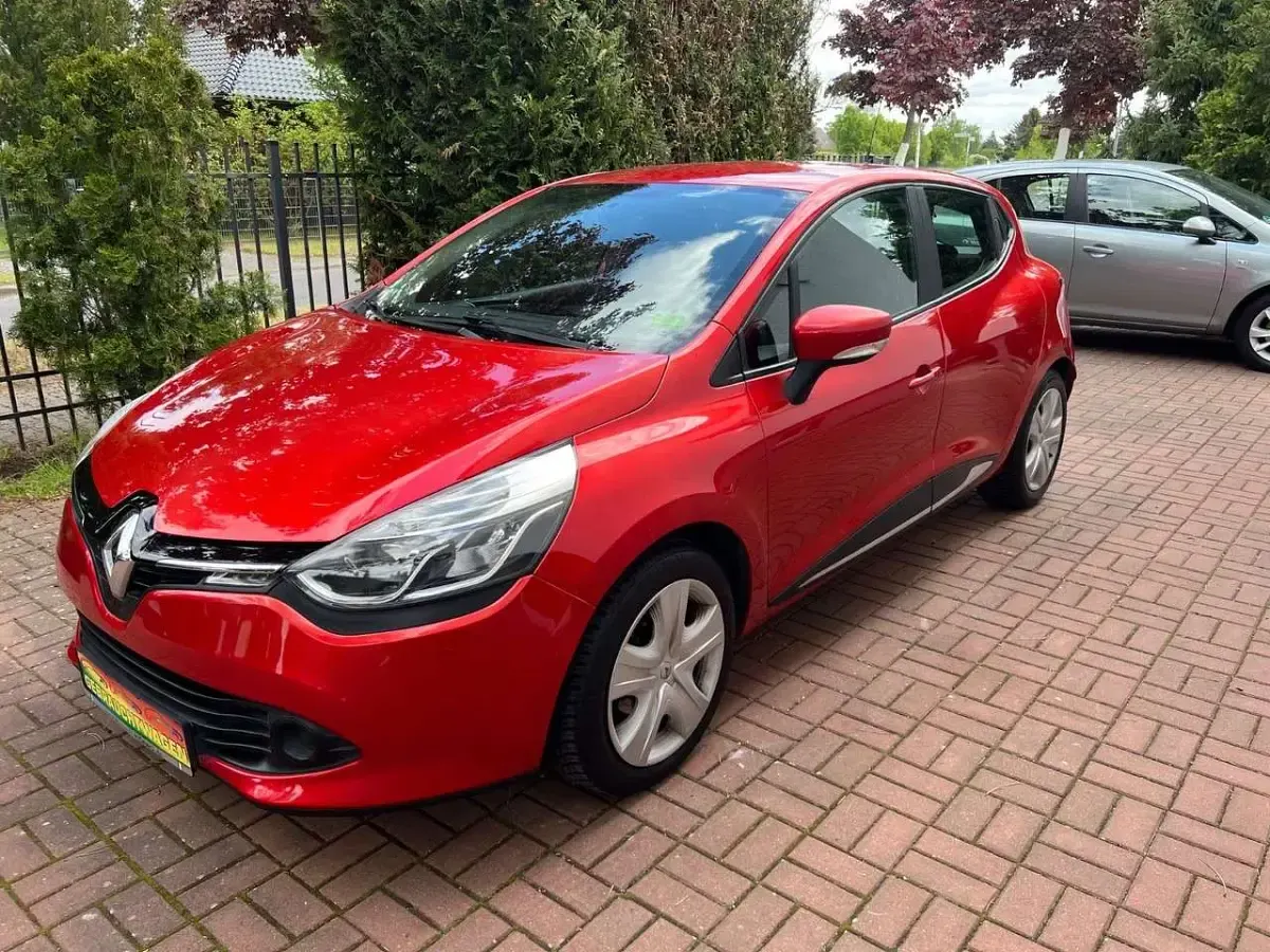 Gebraucht Renault Clio IV Dynamique 73 PS (53 kW) 2014 Rot Kleinwagen