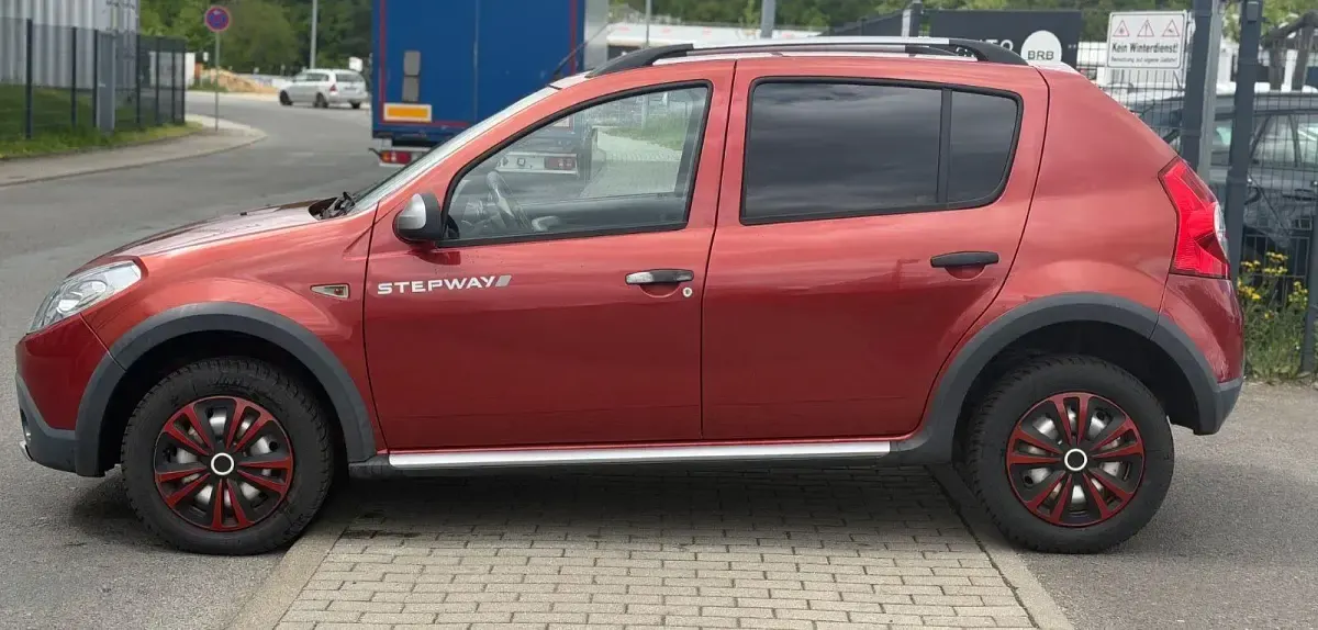 Gebraucht Dacia Sandero Stepway 68 PS (50 kW) 2010 Rot Kleinwagen