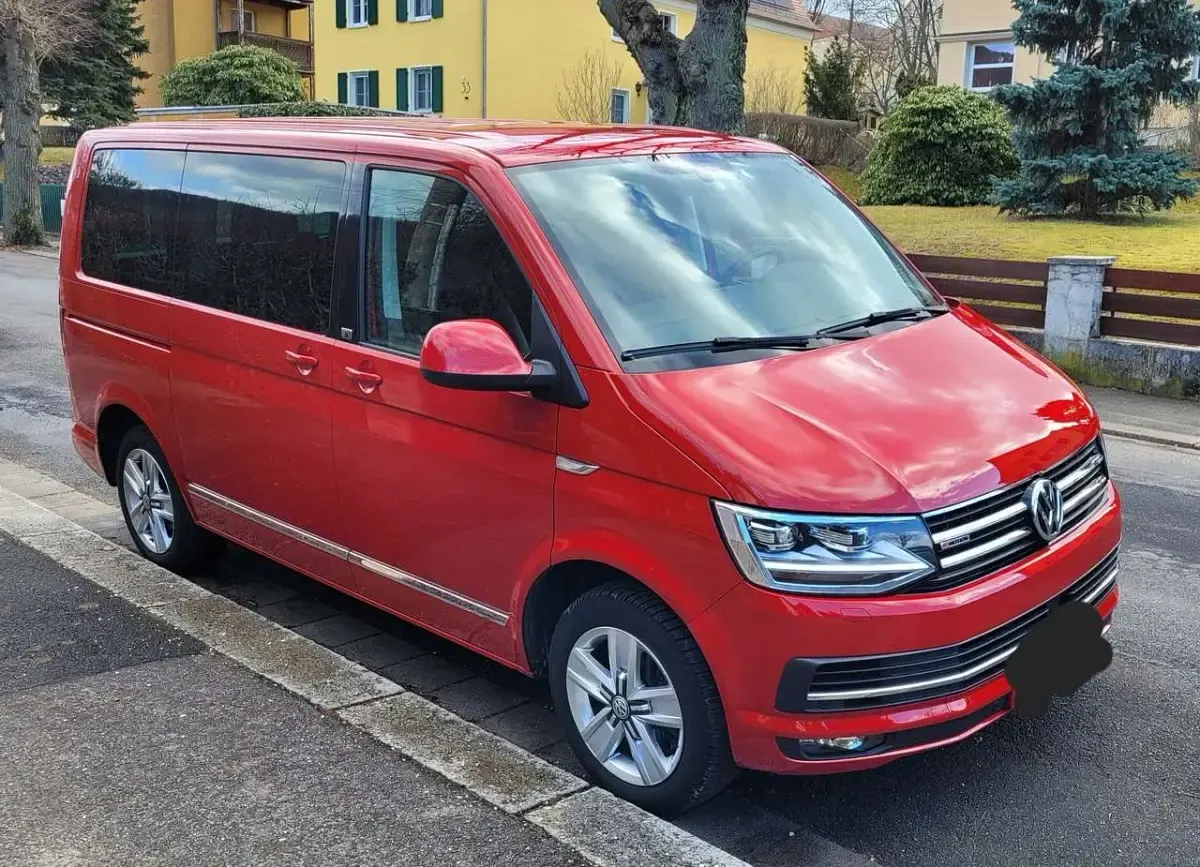 Gebraucht VW Multivan Generation Six 199 PS (146 kW) 2019 Rot Van / Kleinbus