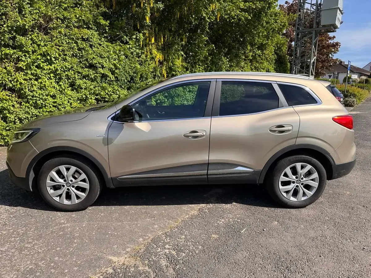 Gebraucht Renault Kadjar LIMITED 131 PS (96 kW) 2018 Beige SUV