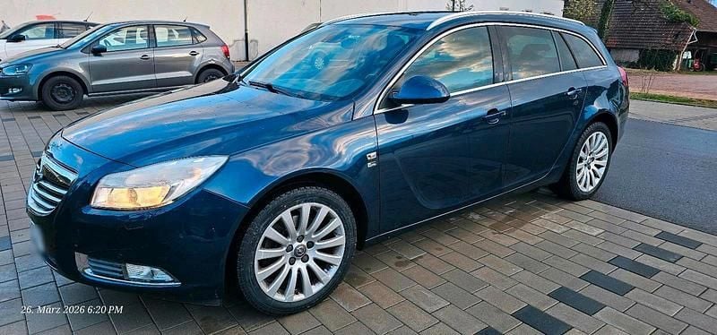 Gebraucht Opel Insignia 160 PS (117 kW) 2012 Blau Kombi