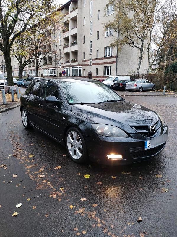 Schwarz Gebraucht 2007 Mazda 3 Inclusive Limousine | 2.400 € (Fairer Preis) - Bild 1/4