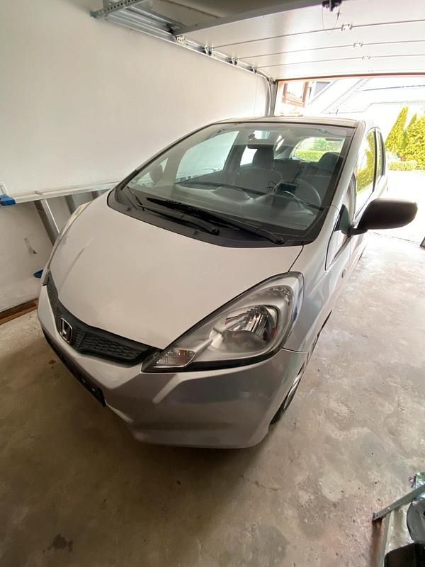 Gebraucht Honda Jazz 90 PS (66 kW) 2012 Silber Kleinwagen
