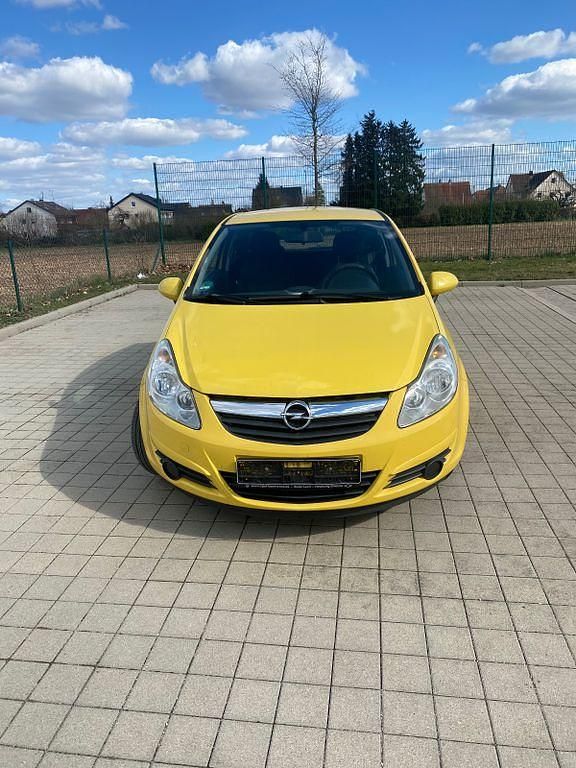 Gebraucht Opel Corsa Selection 80 PS (58 kW) 2009 Gelb Kleinwagen