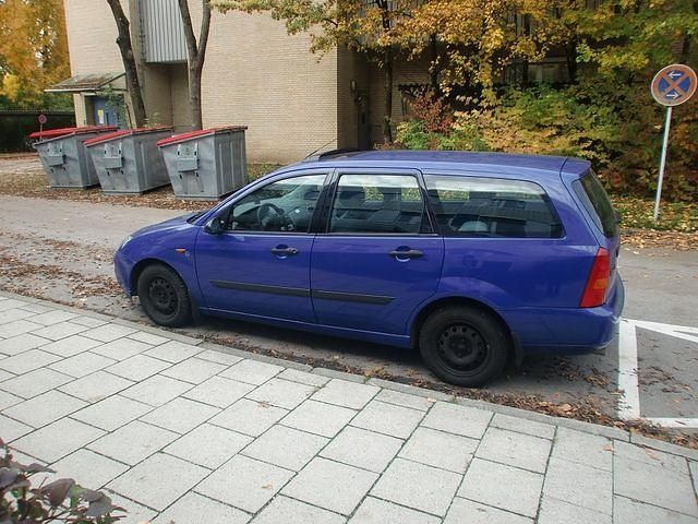 Gebraucht Ford Focus 116 PS (85 kW) 1999 Blau Kombi