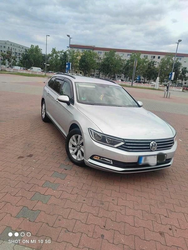 Gebraucht VW Passat 150 PS (110 kW) 2015 Silber Kombi