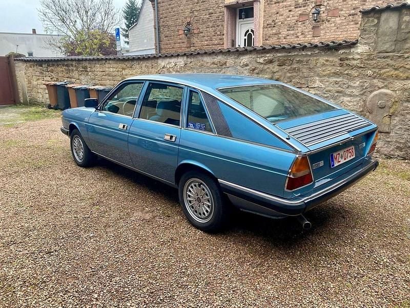 Gebraucht Lancia Gamma 150 PS (110 kW) 1980 Blau Limousine
