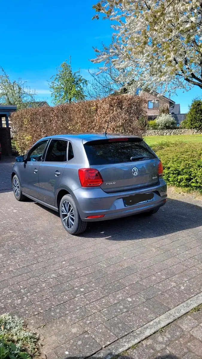 Gebraucht VW Polo Allstar 75 PS (55 kW) 2017 Grau Kleinwagen