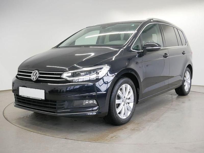 Gebraucht VW Touran Highline 150 PS (110 kW) 2018 Deep black perleffekt Van / Kleinbus