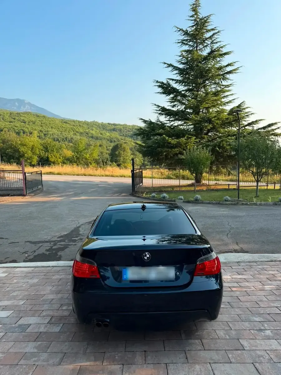 Gebraucht BMW 525 M Sport 192 PS (141 kW) 2004 Blau Limousine