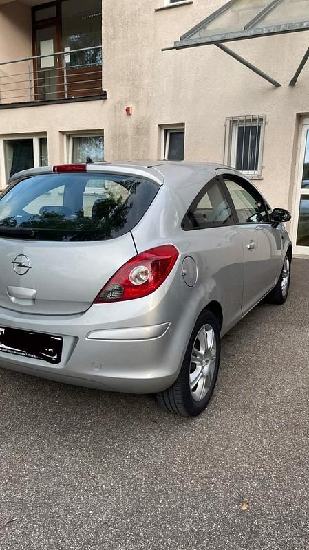 Gebraucht Opel Corsa 90 PS (66 kW) 2009 Grau Kleinwagen