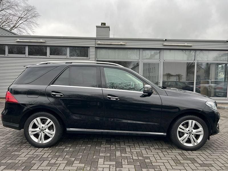 Gebraucht Mercedes GLE350 258 PS (189 kW) 2018 Schwarz SUV