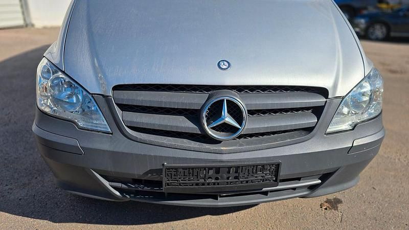 Gebraucht Mercedes Vito 163 PS (119 kW) 2014 Silber Van