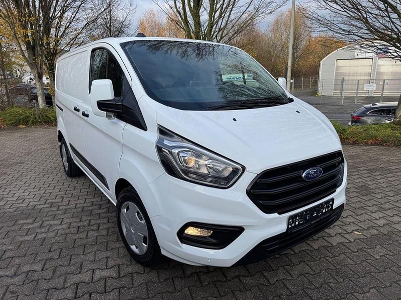 Gebraucht Ford Transit Custom 170 PS (125 kW) 2022 Weiß Van / Kleinbus