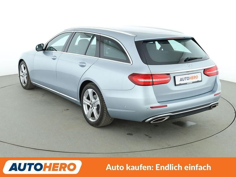 Gebraucht Mercedes E200 Avantgarde 184 PS (135 kW) 2018 Silber Kombi