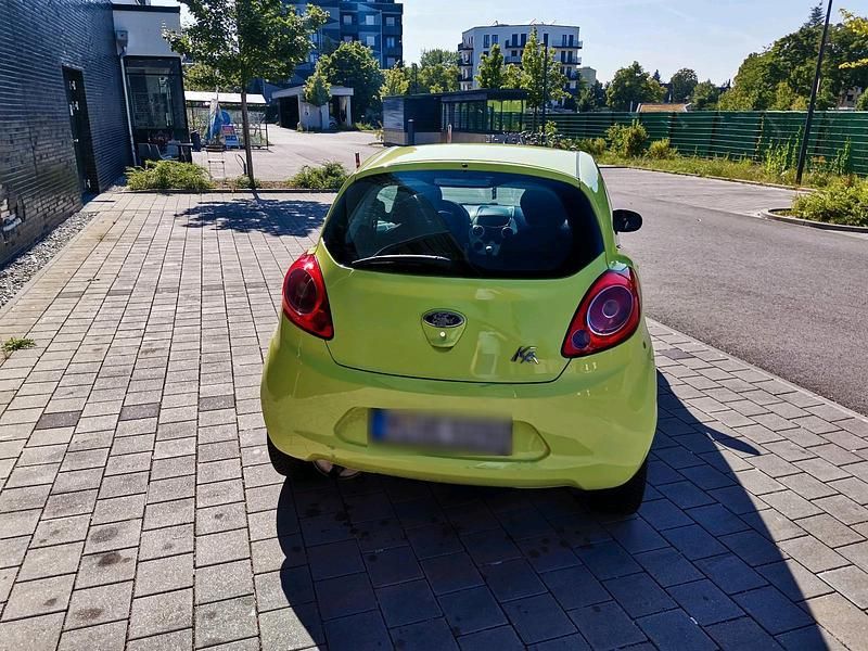 Gebraucht Ford Ka 69 PS (50 kW) 2012 Grün Kleinwagen