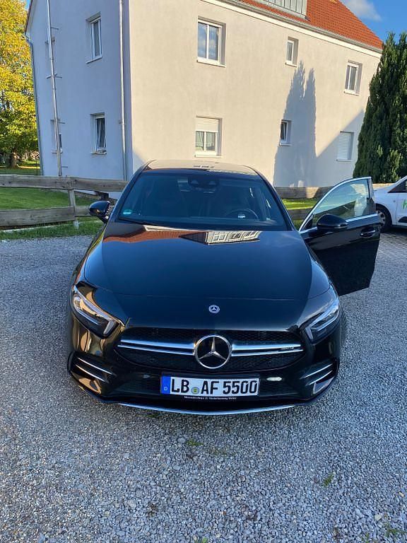 Schwarz Gebraucht 2022 Mercedes A35 AMG Advanced Plus Limousine | 36.800 € (Guter Preis) - Bild 1/4