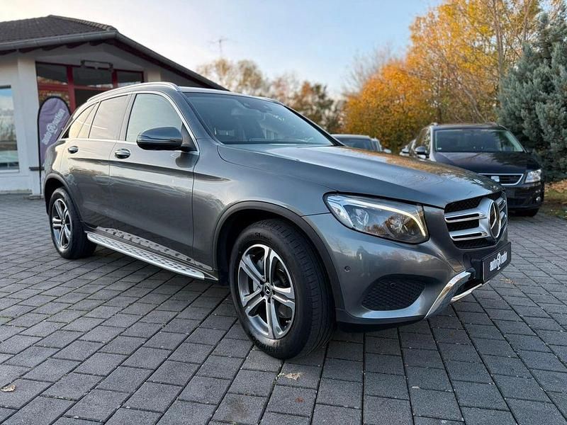 Gebraucht Mercedes GLC250 211 PS (155 kW) 2018 Grau SUV