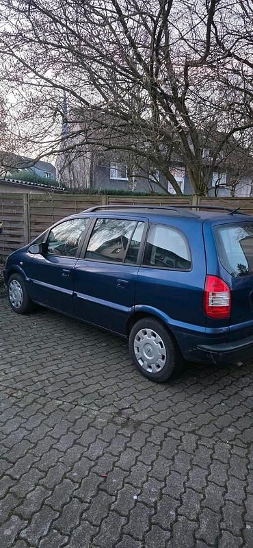 Gebraucht Opel Zafira 101 PS (74 kW) 2005 Blau Van / Kleinbus