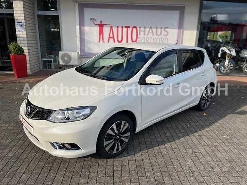Polar weiss Gebraucht 2016 Nissan Pulsar N-Connecta Limousine | 8.980 € (Fairer Preis) - Bild 1/4