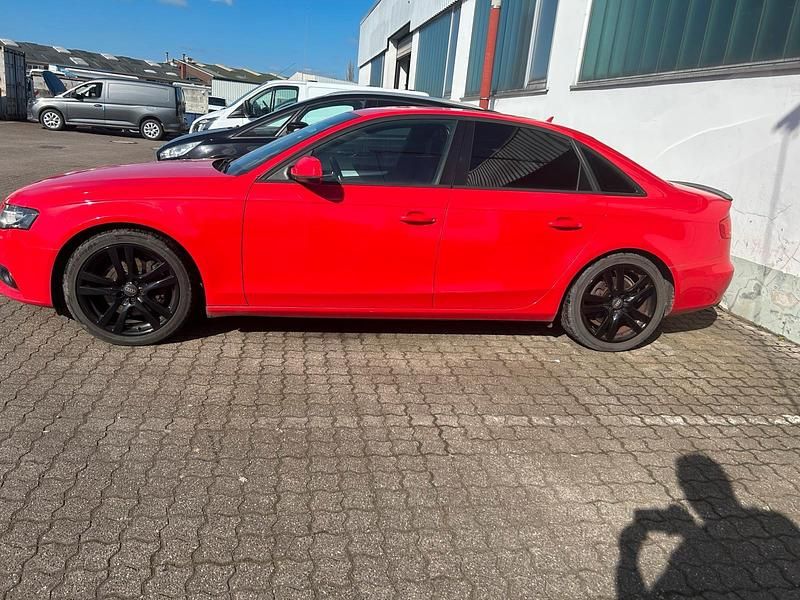 Gebraucht Audi A4 S-Line 239 PS (175 kW) 2009 Rot Limousine