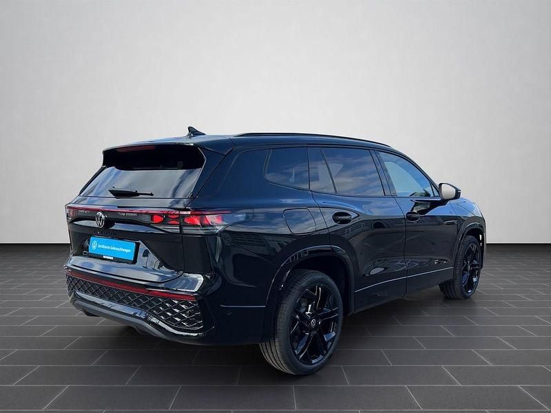 Gebraucht VW Tayron R-line 150 PS (110 kW) 2026 Grenadillschwarz metallic (metallic) SUV
