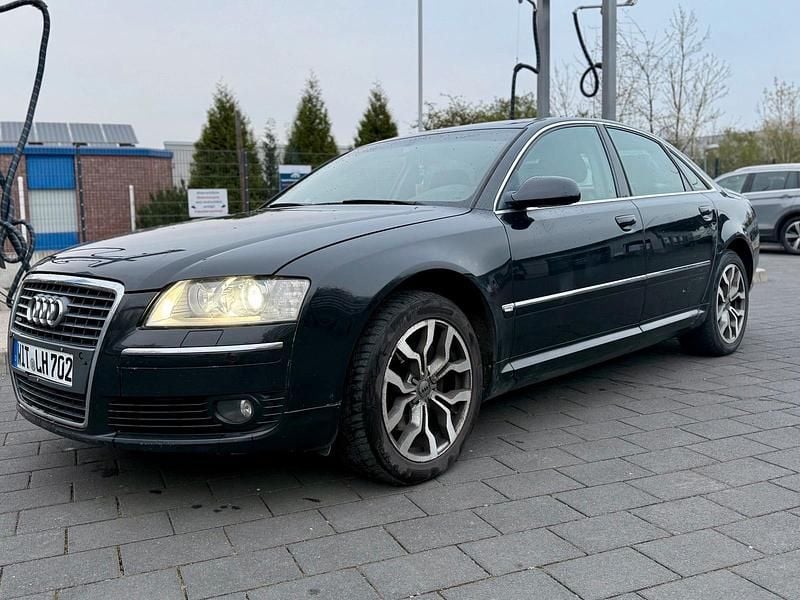 Second-hand Audi A8 232 CP (170 kW) 2005 Negru Berlinǎ