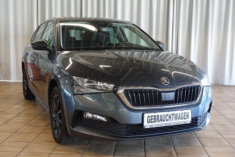 Grau Gebraucht 2019 Skoda Scala Ambition Kleinwagen | 16.780 € (Fairer Preis) - Bild 1/4