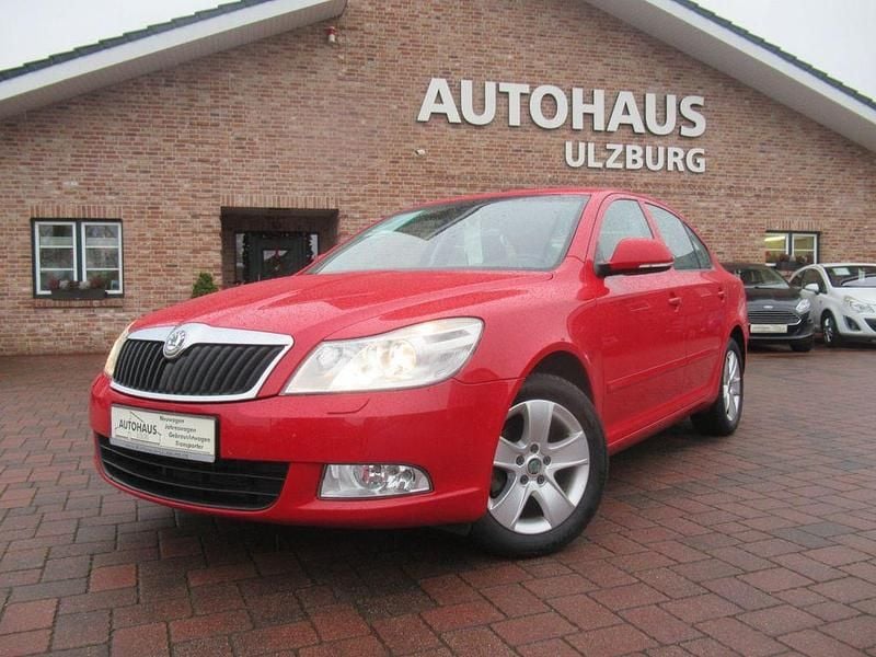 Gebraucht Skoda Octavia Elegance 102 PS (75 kW) 2008 Rot Limousine